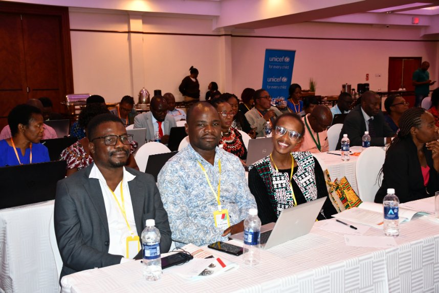 af_ecn's tweet photo. Day 3 #SouthernAfricaECDConference
ECD requires multisectoral collaboration to ensure that no child is left behind. National networks promote the spirit of Ubuntu for the well-being of the child & the whole society.
#IStand4Children
#Together4ECD https://t.co/jVfHYRZkOC
