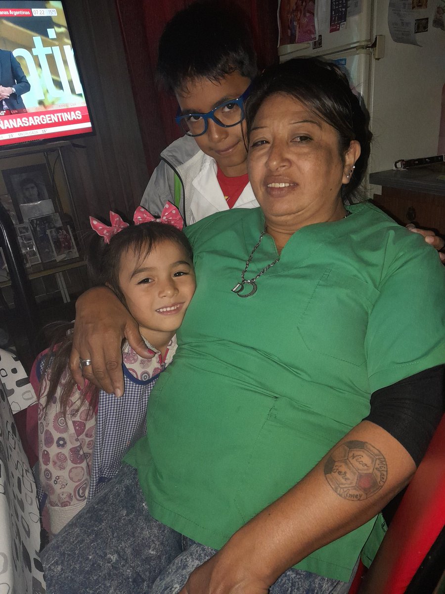 RobledoKari's tweet photo. Buen dia #MAÑANASARGENTINAS ACA DESAYUNANDO CON LA ABUELA MAMI.. BESOS A TODOS Y SALUDOS A CORRIENTES https://t.co/5v2jzjRjHF