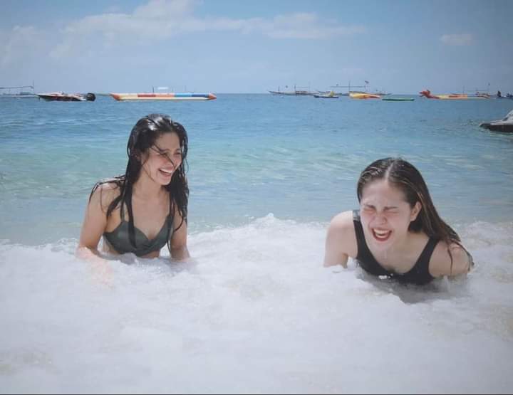 teamjaneunified's tweet photo. @itsJaneOineza IG post
Always laughing when I’m with you 😂🥰 Happy Birthday my @superjanella!! 🥳
wish I was there to celebrate it with you like last year.. miss you so much!!! See you when you get back! Puhlease ❤️ Enjooooy!
#janesquared https://t.co/WtBhQAZdkN