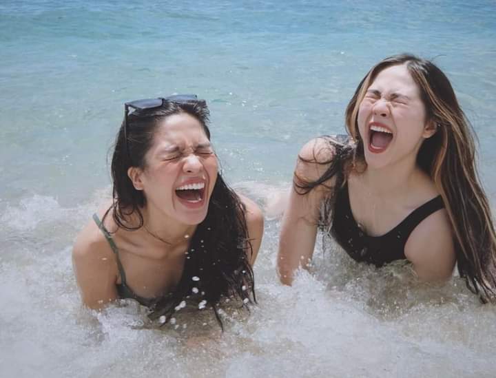 teamjaneunified's tweet photo. @itsJaneOineza IG post
Always laughing when I’m with you 😂🥰 Happy Birthday my @superjanella!! 🥳
wish I was there to celebrate it with you like last year.. miss you so much!!! See you when you get back! Puhlease ❤️ Enjooooy!
#janesquared https://t.co/WtBhQAZdkN