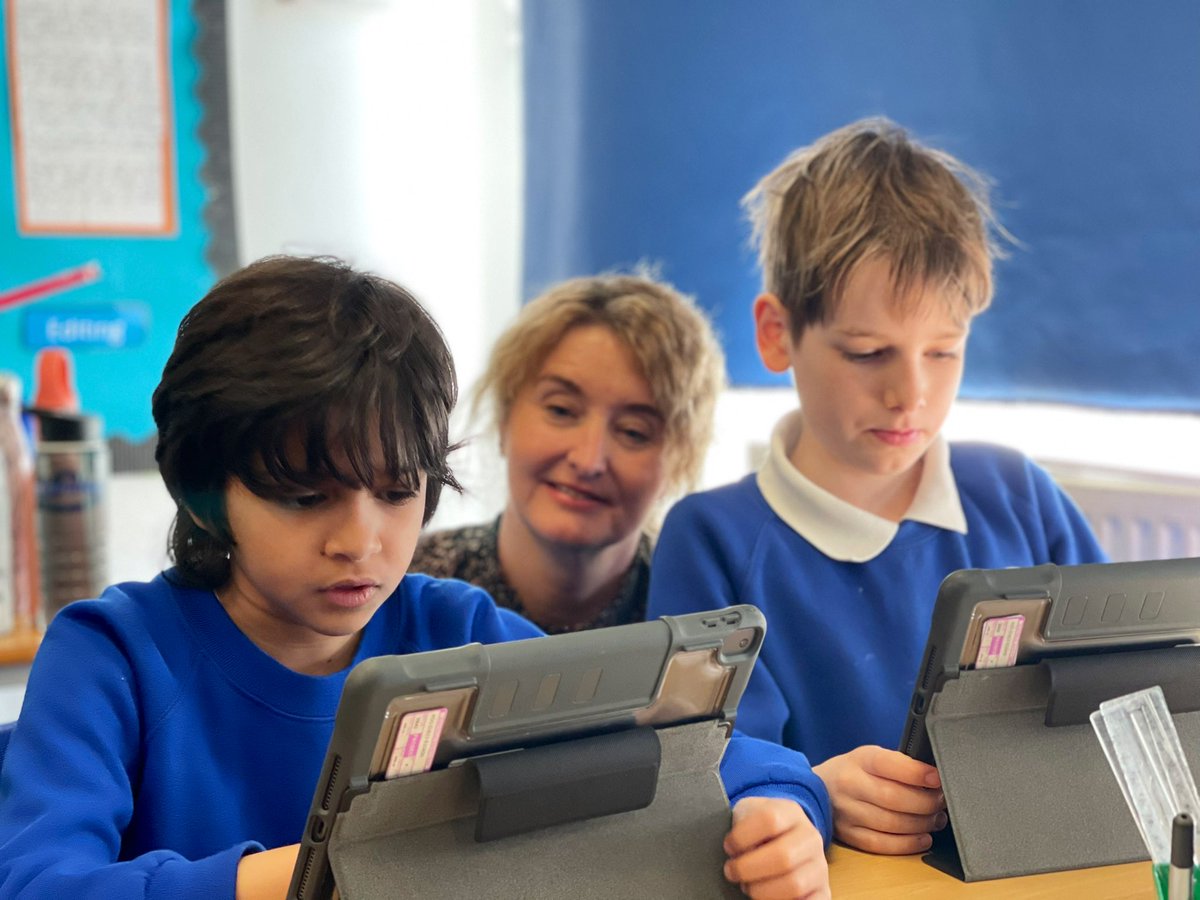 woodberrydownN4's tweet image. We were delighted to wish our visitors from Norway and Sweden a very big välkommen this morning! We hope that you were inspired by our use of technology and our exceptional pupils. #NWFed #WoodberryDown