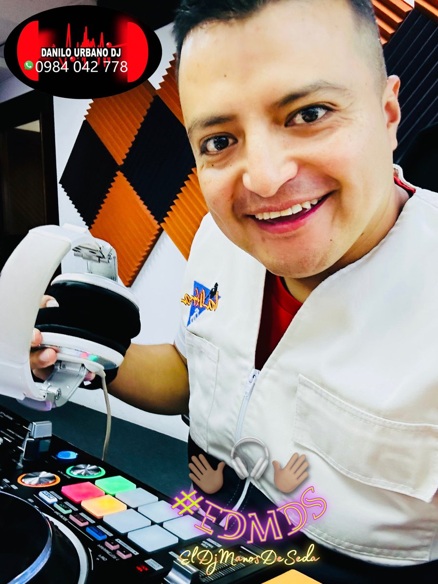 danilourbanodj's tweet photo. 🟢🛑 El #D̺͆j̺͆M̺͆a̺͆n̺͆o̺͆s̺͆D̺͆e̺͆S̺͆e̺͆d̺͆a̺͆ ✋🏽🎧🤚🏽 #E͟n͟t͟r͟e͟v͟e͟r͟a͟n͟d͟o͟M͟u͟s͟i͟c͟a͟ 🎵🎶🥳 #C͜͡o͜͡n͜͡L͜͡a͜͡s͜͡C͜͡o͜͡b͜͡i͜͡j͜͡a͜͡s͜͡A͜͡l͜͡A͜͡i͜͡r͜͡e͜͡ 🎵🎶🎛🎙🔊🎧🎤 #ElDespertadorDeTuVida  ⏰⏰#Unicamente x @LaOtraRadioec 💃🏻😍🕺🏼 #ExcelenteJueves pa'tod@s 
• 91.3fm UIO https://t.co/Sm7O6bKpg6