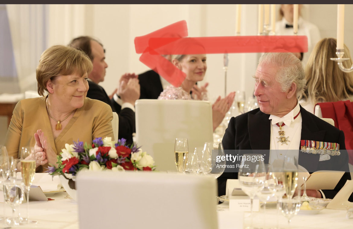#KingCharlesIII insisted to be seated next to Mrs Merkel at yesterday’s state banquet. And he was delighted to have his nephew Prince Philip zu Hohenlohe nearby.