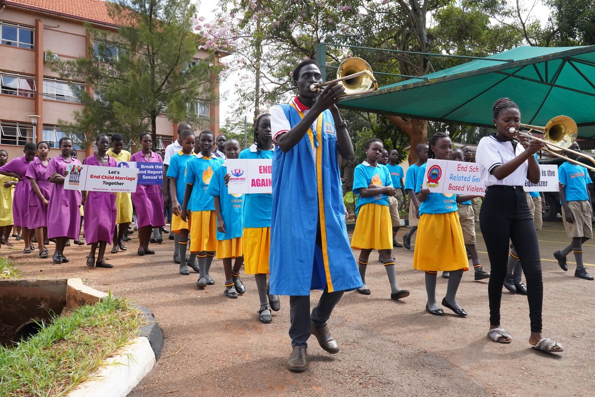 uyahf1's tweet photo. Today, under the @powertoyouthug program, we have joined @kyambogou & other partners for the Post-International Women's Day celebration under the theme "Cracking the Code: Innovation for a Gender Equal Future. The event is being held at the University's CTF building. #DigitAGirl https://t.co/63qv64TSyy
