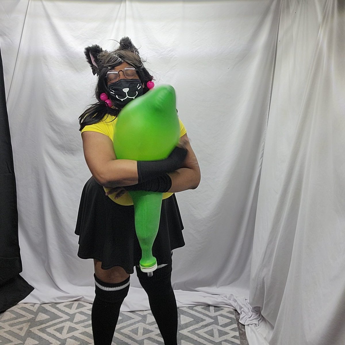 KikyuuTheNeko's tweet photo. 80" X 16" RIDE ON TUBE BALLOON
from @uklooners. My first GL loon. It was so fun and bouncy to ride, but I think I need a bigger one lol.
#Balloon #balloonriding #balloonhug #balloonsit #balloonhumping #looner #balloonfetish #femboylooner #femboy #neko #loonerfetish #bigballoon https://t.co/ie9NXZrkYh