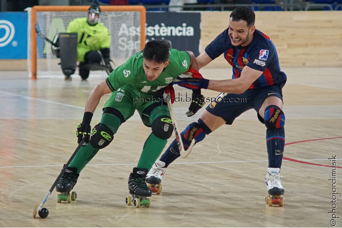 Photojordimusik's tweet photo. Fotos @FCBhoquei - @adespvalongo #champions League #OKEuro #WSERinkhockey #hoqueiempatins #WSEChampionsLeague #hoqueipatins #hockeypista #hoquei #hockey #hockeypatines #rinkhockey #Barcelona #Barça #playpalau #ok #advalongo #valongo #hoqueipt #portugal https://t.co/3fw7QtykVa https://t.co/0NrvtvbqBY