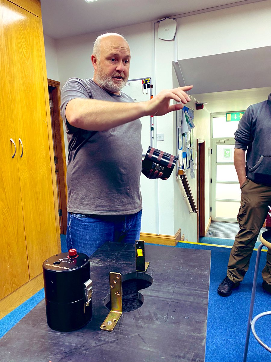Great coffee break in the Galway office today- Daragh gave us a demo on how the underwater stereo video camera will work in the nephrops trawl!! 👏👏👏 <a href="/BordIascMhara/">Bord Iascaigh Mhara (BIM)</a> <a href="/martinosurf/">Martin Oliver</a> <a href="/MMcAodh/">Matthew McHugh</a> <a href="/BIM_InshSurvOff/">Nicolas Chopin</a>