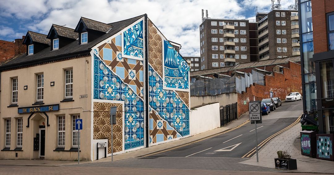 brababella's tweet photo. #Streetart: ECHOES by #AddFuel @ #Leeds, UK, for #ACityLessGrey, a project by #Leeds2023
More pics at: https://t.co/VTvMOZag1I
#streetartLeeds #streetartuk #ukstreetart #EastStreetArts #arteurbana #urbanart #murals #muralism #contemporaryart #artecontemporanea https://t.co/kC6UY3b76b