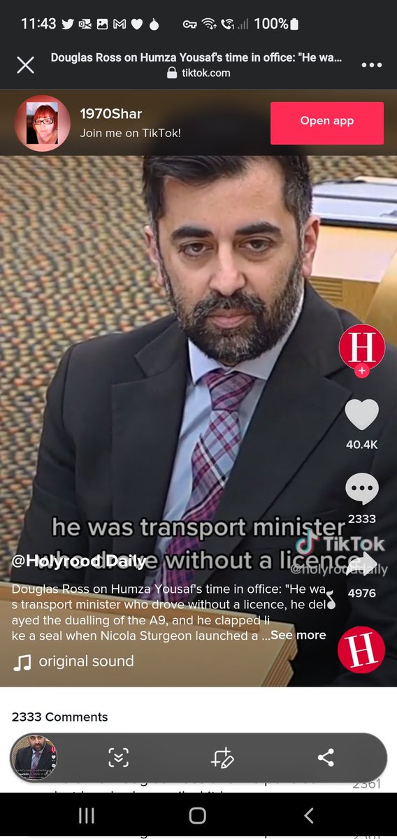 deargreenplace8's tweet photo. Look a face like a smacked arse https://t.co/tzEXzHS17h