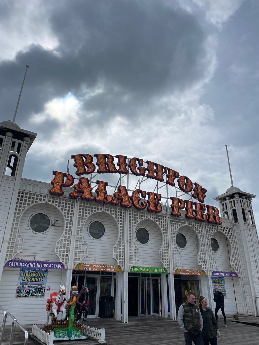CobhamBoarding's tweet photo. Boarding trip to Brighton last weekend before we break up for the Easter holidays. The girls had so much fun exploring the sea side town. The pier was definitely a highlight! Was very lucky and the rain held off while we were exploring. #Brighton #ukboardingschool #cobhamhall https://t.co/l3YSnLQnPH