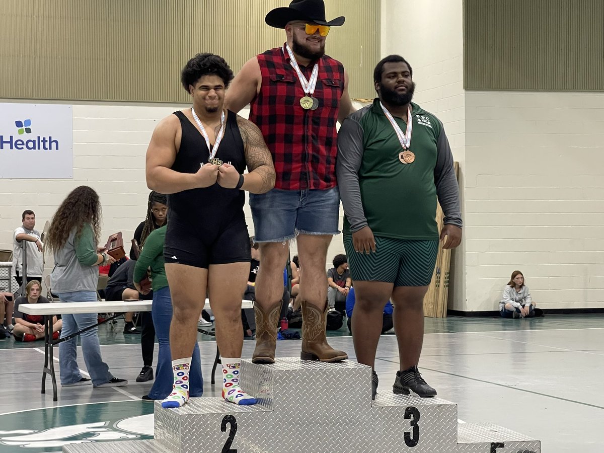 Oakleaf Boy’s Weightlifting tweet media