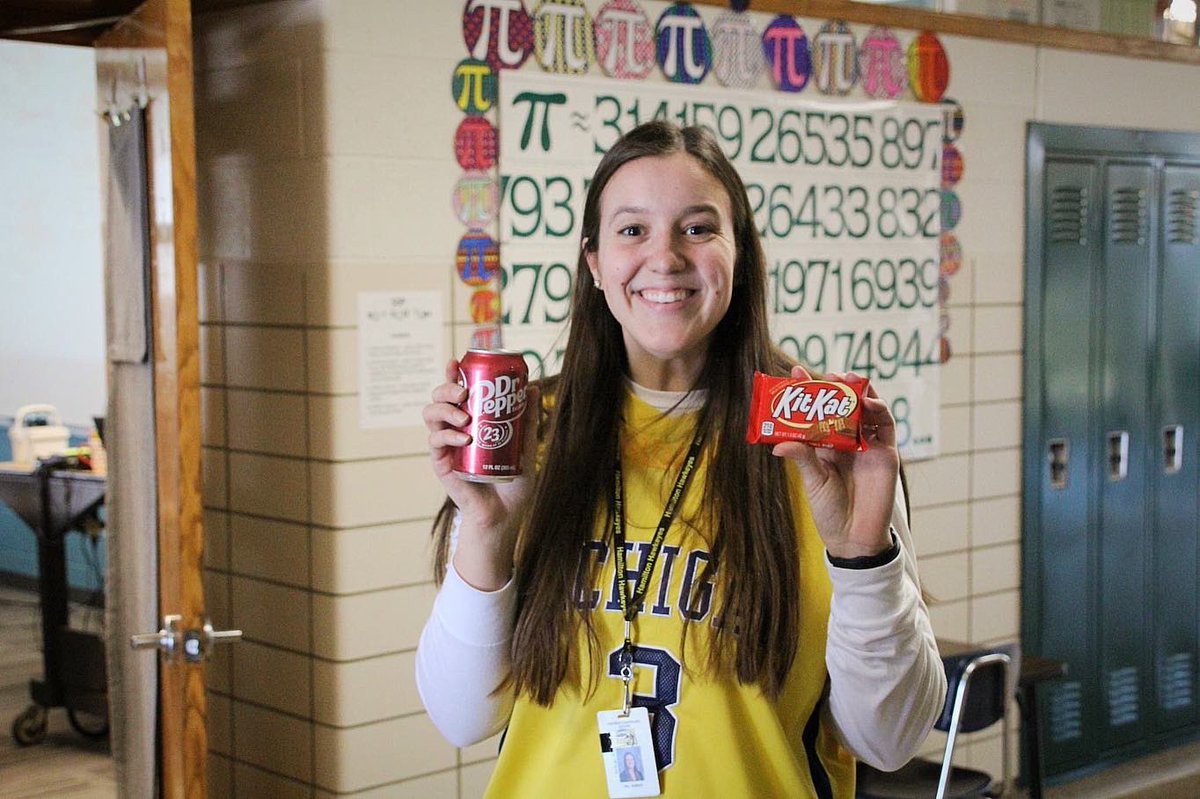 HamiltonSchools's tweet photo. To help the staff get to the Spring Break finish line this week, Dr. Lusk and Director of Teaching & Learning Mat Rehkopf went around the entire district to surprise all staff members with snacks and drinks. 🙌
Enjoy your Spring Break!
#EachWillThrive | #GoHawkeyes https://t.co/LyTpHZ0GSI