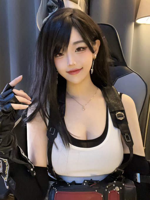 1 pic. Tifa!

#FinalFantasy #TifaLockhart #cosplay https://t.co/Z5Y3PFqepo