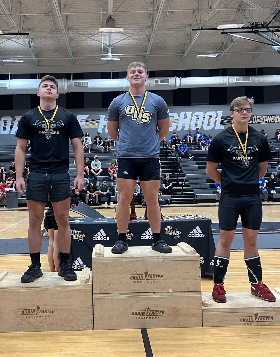 Oakleaf Boy’s Weightlifting tweet media