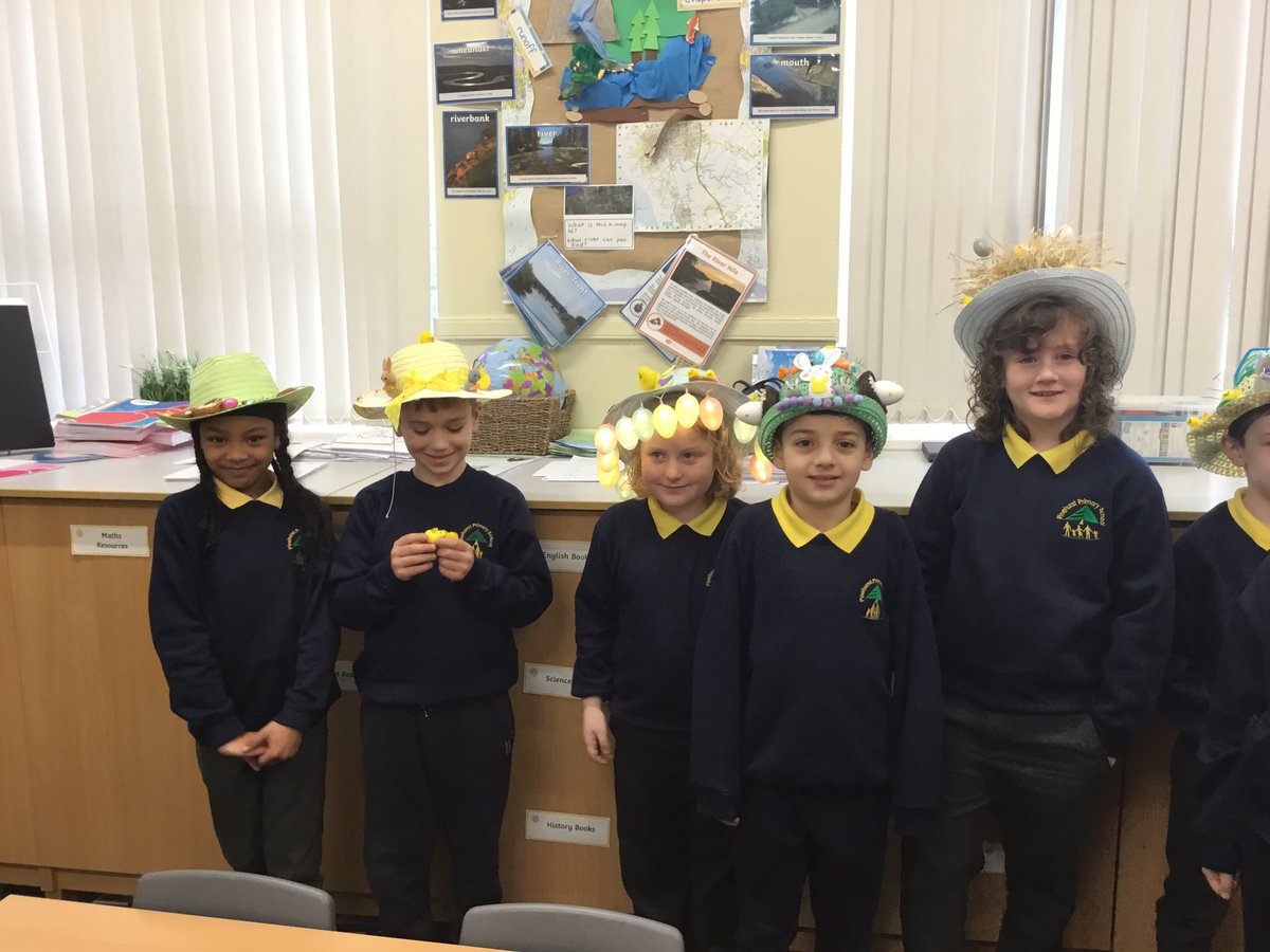 MissSweeney91's tweet photo. Happy Easter from Hazel class! The children all look fantastic in their Easter Bonnets hats. @PinehurstP https://t.co/li2wHTvBMy