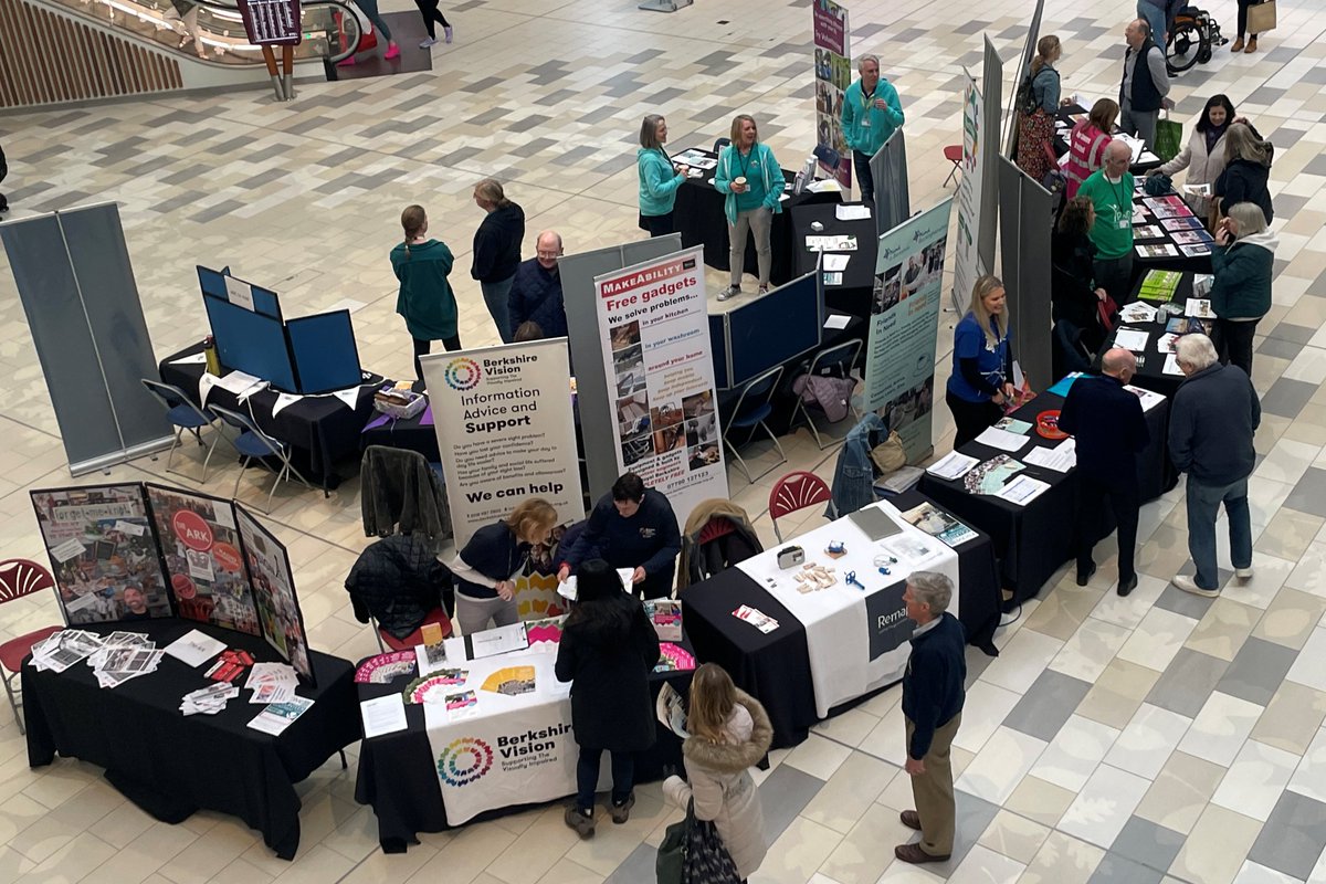 involveVCS's tweet photo. Thank you to everyone who came our #VolunteerFair on Saturday! We spoke to loads of local people about #volunteering &amp; got plenty of new sign-ups who were interested in getting involved! 😊You can find out more on our website: https://t.co/molPixEV08   #BFGetInvolved #volunteer https://t.co/25Zql6TnTr