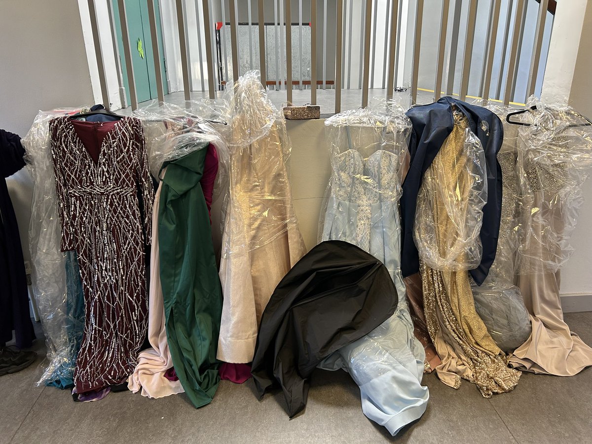 Pop-up prom shop is fully stocked with lots of dresses and suits. Thank you so much for all the donations. A special shout out to Halo Special Occasion Wear in Partick for their donation of 5 brand new dresses. Myself and <a href="/MissMcLean_PE/">Miss McLean</a>  can’t wait to see you all at prom!
