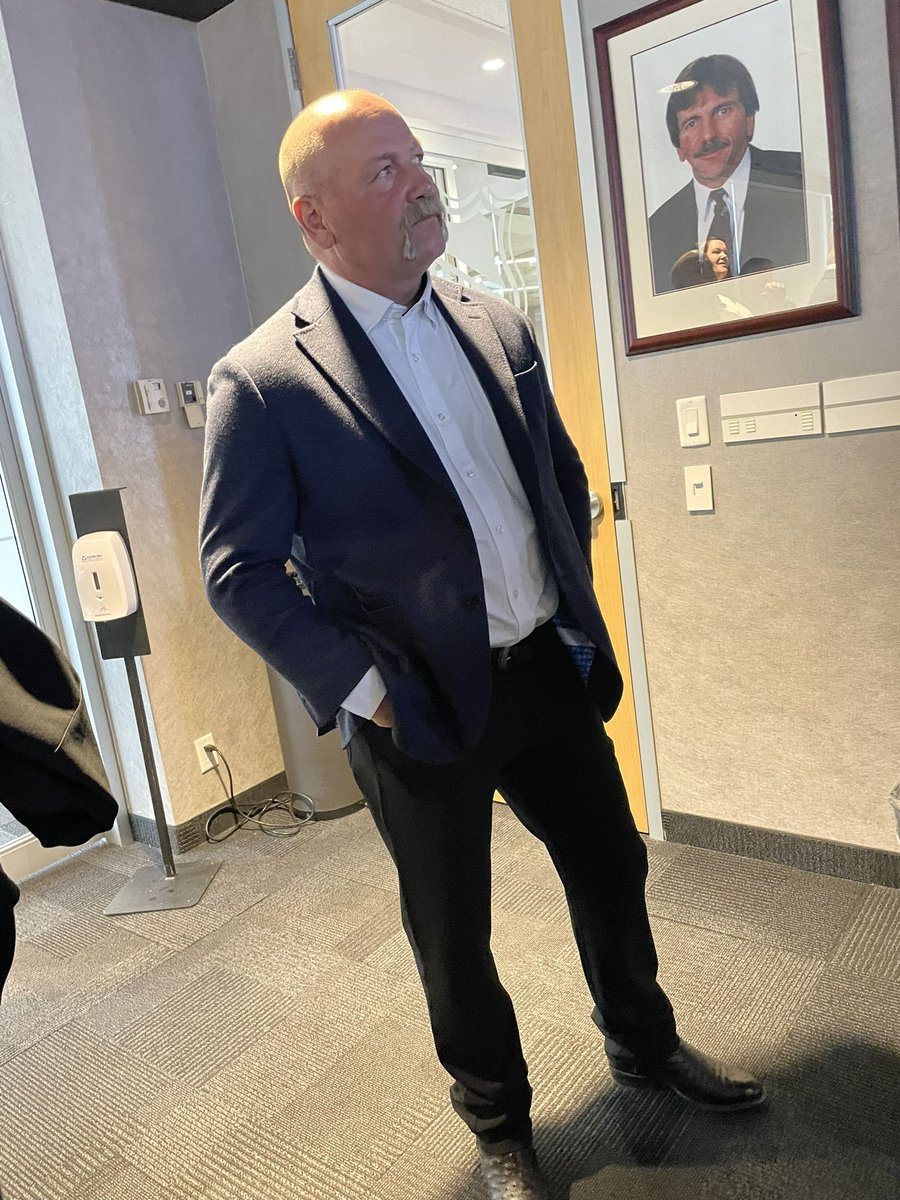 Doug Helm tweet media