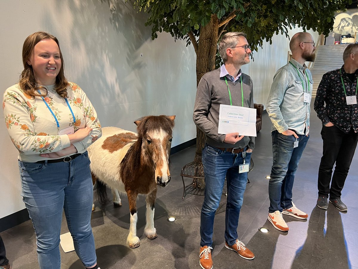 Waiting for the tour through the collection of @Naturalis_Sci at <a href="/Biodiversity_XL/">BiodiversityXL</a> !!