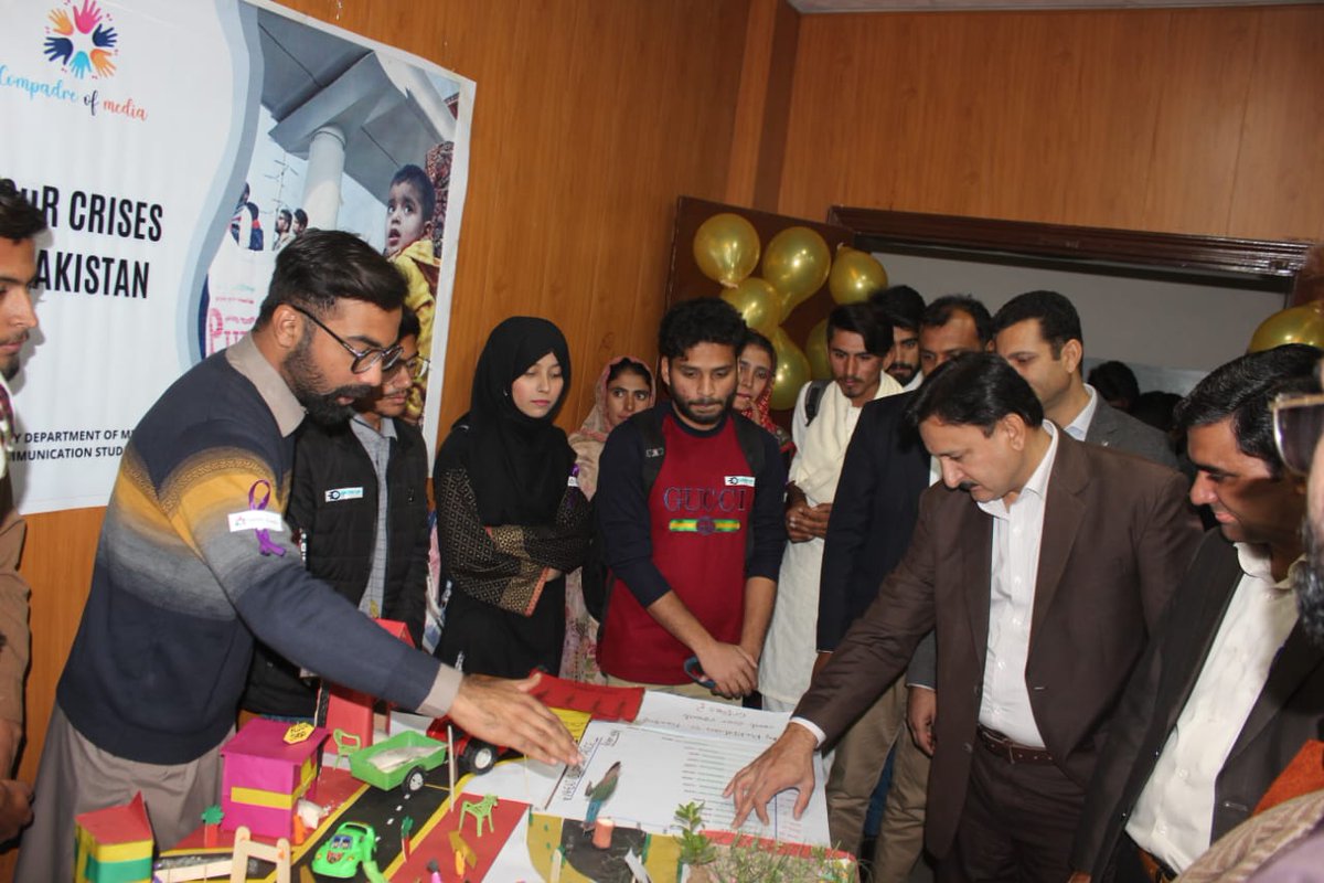 UODMCSOfficial's tweet photo. The 5th Semester (Fall Session: 2020-2024) students of the Department of Media & Communication Studies, organized final projects display under their subject Development Support Communication. The display was inaugurated by
#UOOfficial #UODMCSOfficial #UOResearch #UOCommunity https://t.co/od7AtnEkri