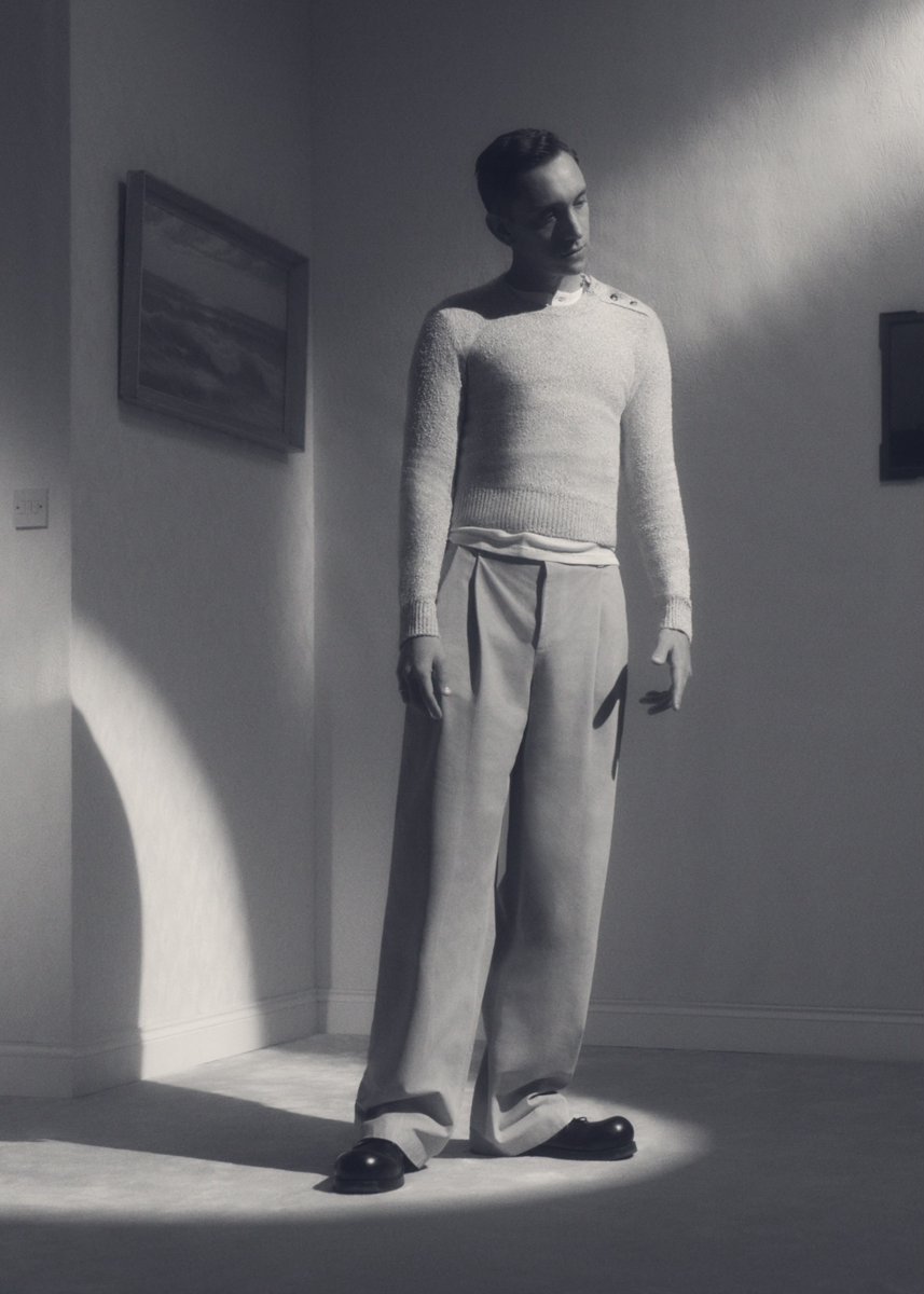 young_'s tweet photo. Oliver Sim for @PUSSPUSSMAG 🌷 https://t.co/U0uM7CKxjY