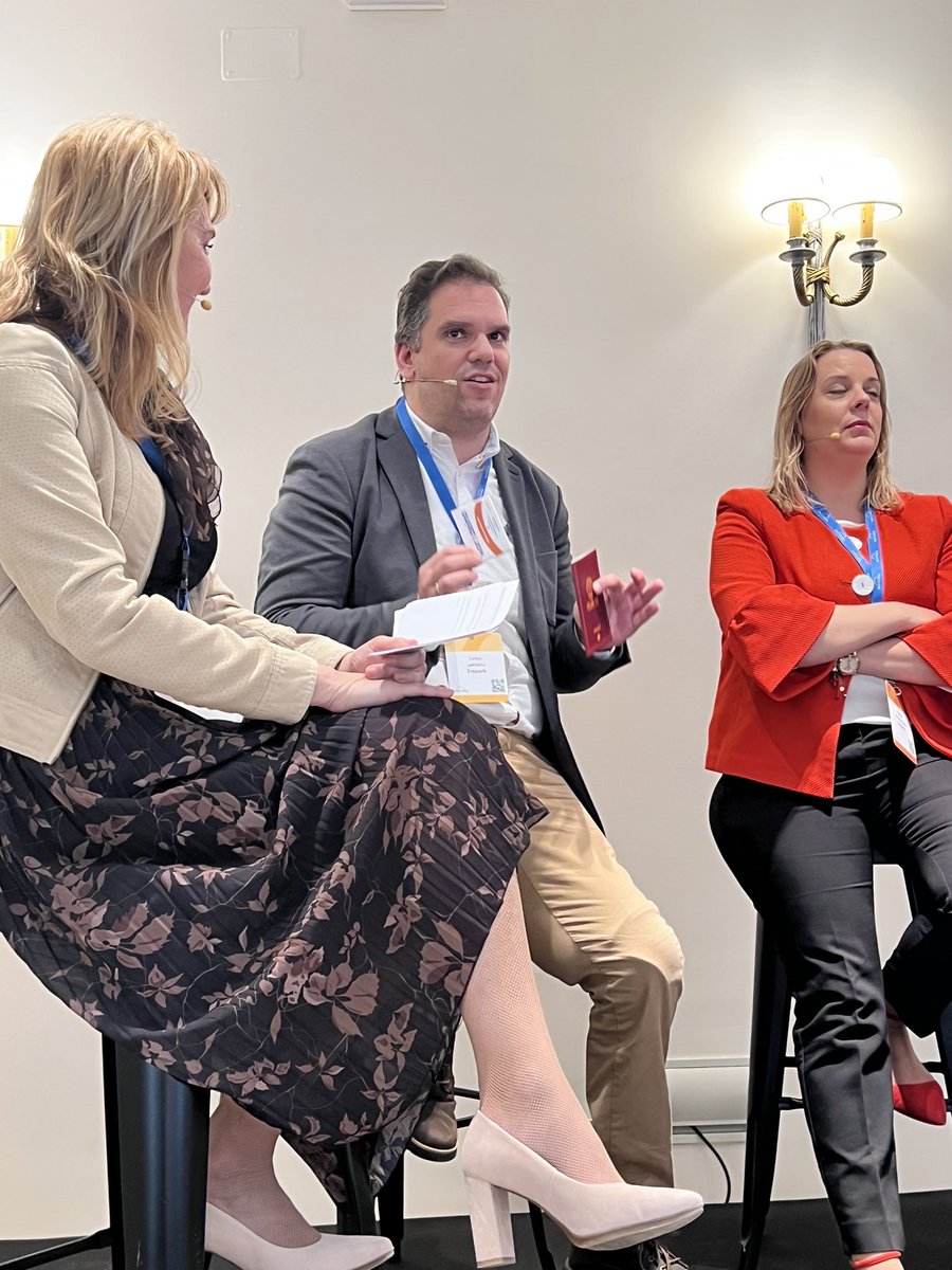 BNB_WD's tweet photo. “Workdeina”para evitar las “tentaciones analógicas” la receta de @Telpark_es para la adopción de la tecnología y la transformación cultural #wdayelevate #bnbpartner #thinkhumanworkdigital https://t.co/PnJPBca74F