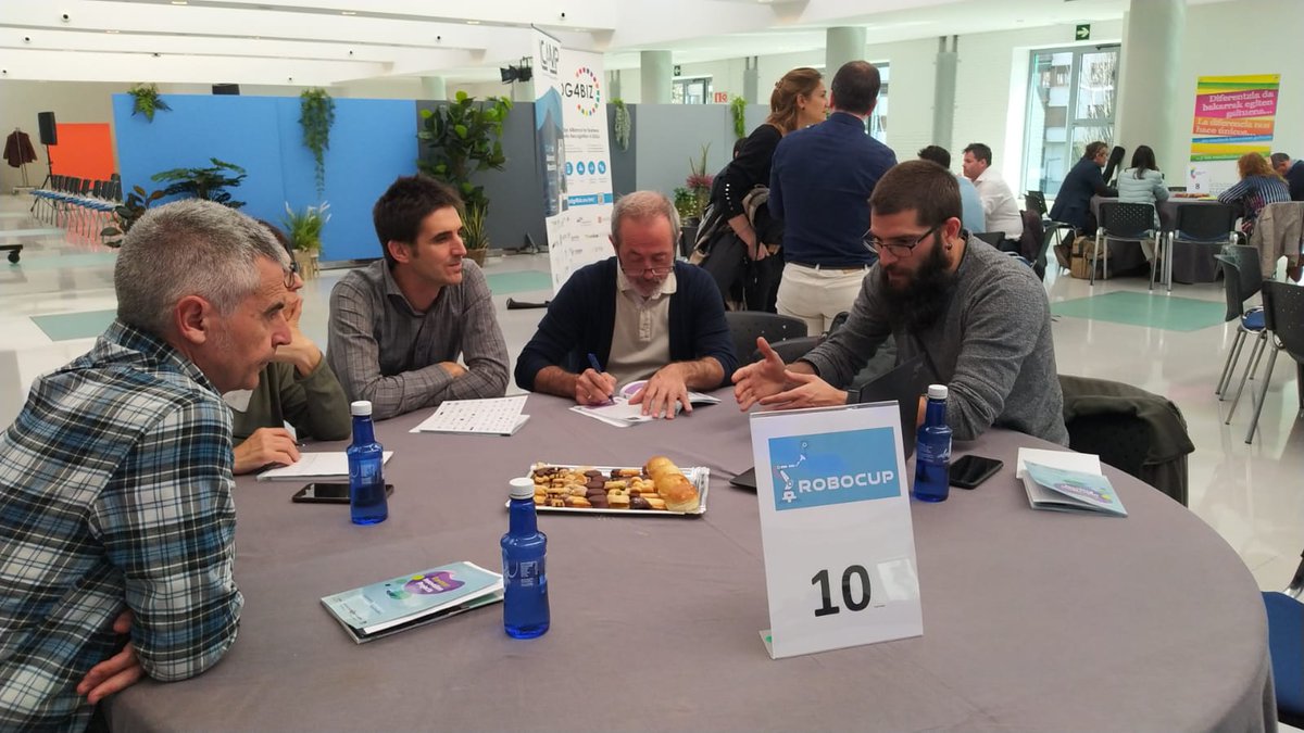 tknika's tweet image. Finalizamos la ronda de presentaciones: 
DIN.INT, Al4Females, Multigreen, Thinkerlab, WeLead, NERVET, DTAM, CONNECTING EUROPE, Be Europe Be Socail, ROBOCUP, LCAMP, #ME#US#NOW.