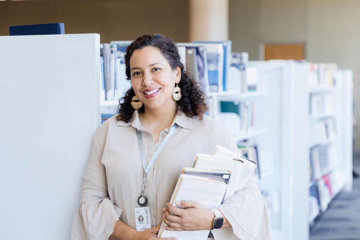 How can we support teacher mental health? CSCH Affiliates Lisa Sanetti, Jennifer Cavallari and Alicia Dugan write about #teacherstress and the impact of the COVID-19 pandemic in our CSCH brief. Includes links to resources. fal.cn/3wZR5 #employeewellness #wholechild