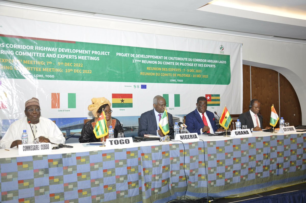 alchdp's tweet image. @ecowas_cedeao hosted the 17th Steering Committee and Experts meetings in Lome, Togo between 7th and 10th December 2022 to review progress on the #AbidjanLagosCorridor project. 

#ecowascomission #corridorproject #alchdp #afdb #europeanunion #pida