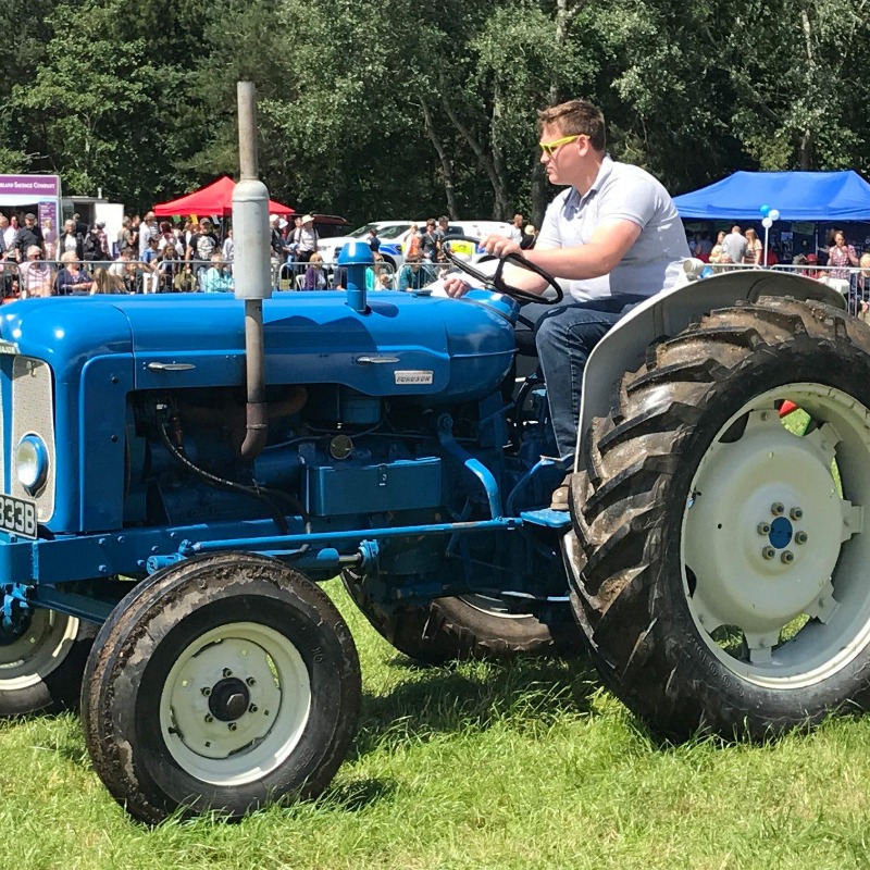 MyerscoughColl's tweet photo. 📢 OPEN DAY &amp; COUNTRY FAIR

🗓 SUNDAY, 11TH JUNE, 10am – 4pm

Get ready for an action-packed family fun day out, including the usual array of demonstrations, shows and interactive activities from the College’s many diverse subject areas.

EVENT INFO &amp; TICKETS ⬇️