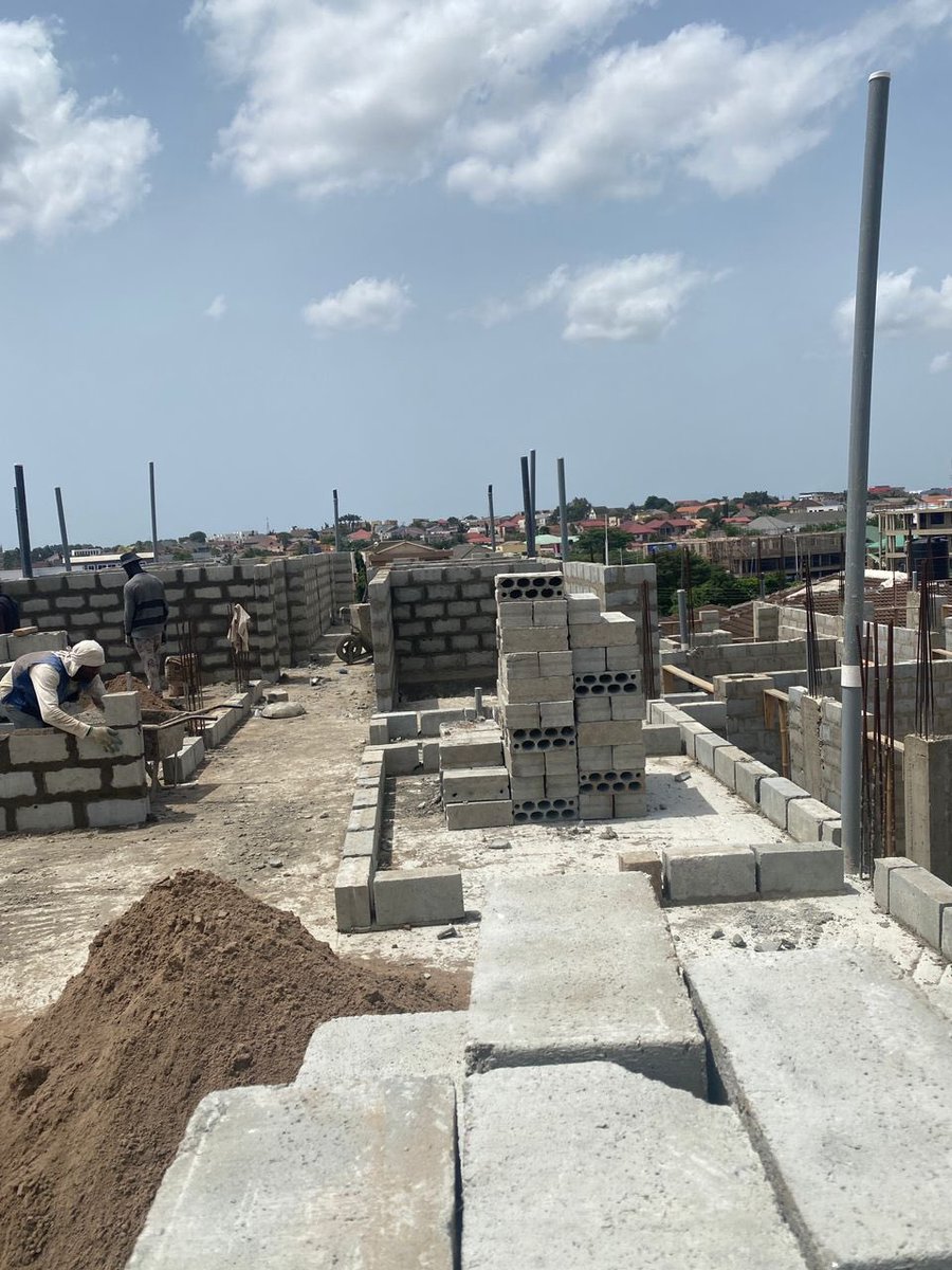 PendulumSpaces's tweet photo. We are putting up 6 buildings;
One Storey four bedroom house - x2
Two storey 5 unit apartments - x4

Out of 20 units we are left with one 2-bedroom, two 1-bedroom and a studio. TEXT or call now and invest. @NII_ADJEI_ https://t.co/jnxLo9fN3r