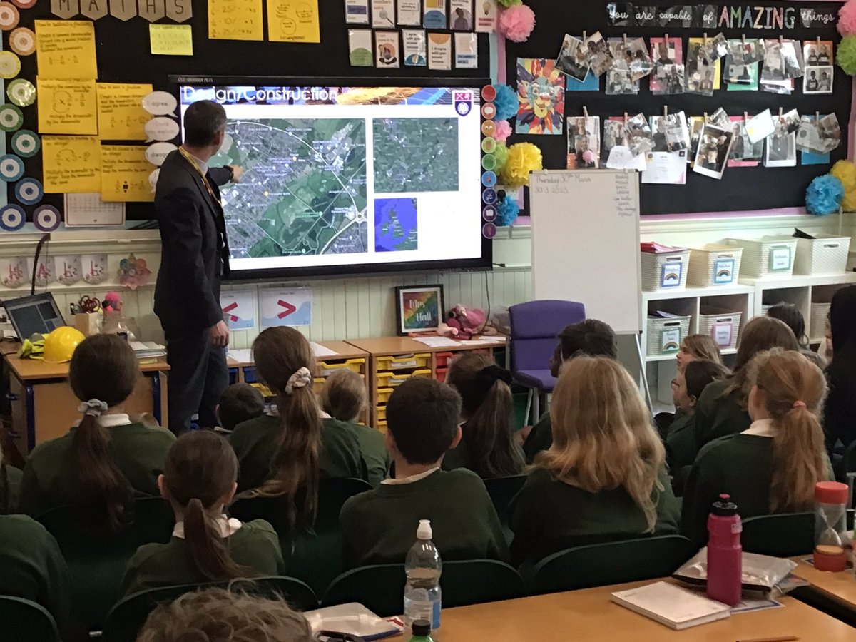 Mr Turner from <a href="/Huxlow/">Huxlow</a> is here to talk to us about careers in design and construction 👷👷‍♀️