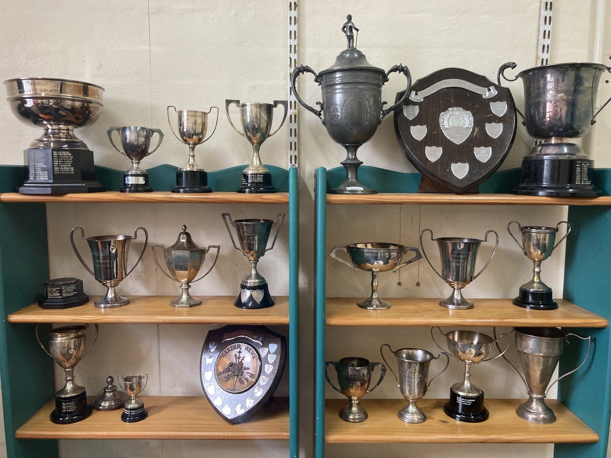 Goldsmiths Gardeners Society's old trophies were found at the community centre!
goldsmithscommunitycentre.org.uk/readallaboutit…

#Gardeners #GoldsmithsCommunityCentre #GreenFingers