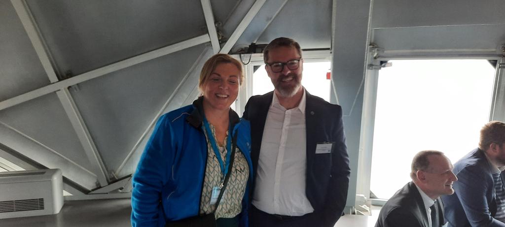 DecraemerJan's tweet photo. 25 kaarsen mag @ChildFocusNL uitblazen. Dat is 25 jaar hard werken voor verdwenen kinderen en tegen seksuele uitbuiting. En tegen online bedreigingen zoals #cyberpesten #stopchildporno #grooming en #sexting. #veiligonline. Proficiat aan alle medewerkers @NelBroothaerts #116000 https://t.co/QTUec8cFPR