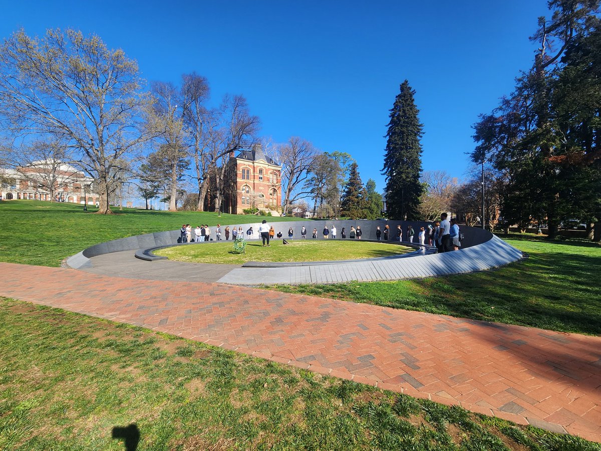 Yesterday AHS' AAHEC & APHG Ss experienced Charlotesville with an #explorermindset. Thx to @NatGeoEducation for supporting AHS' Revisiting Cville project.#WhereofWhy @k12albemarle