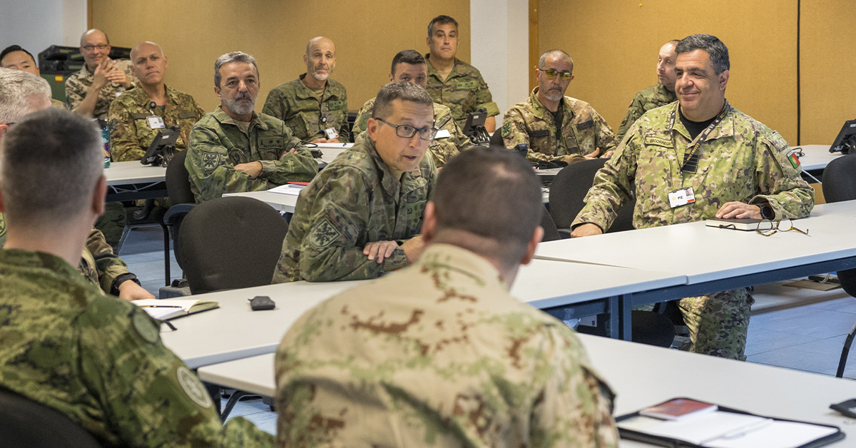 CGTAD_NRDC_ESP's tweet photo. #NRDC_ESP organizes in #Bétera #Valencia a two-day seminar for HQ Multinational Division Center focused on operations.
The participants received briefings on specific concepts, procedures and tools that would allow them to quickly integrate into the #NATO environment.
#WeAreNATO https://t.co/kW2S3gtNO8