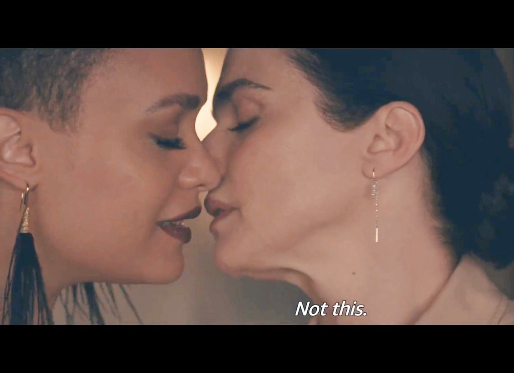 레이첼 바이스 (Rachel Weisz) 프라임 비디오의 '데드 링거' 새 트레일러 캡쳐. 트레일러 영상이 너무 어두워서 밝게해봤더니..잘 안보이던 장면이...