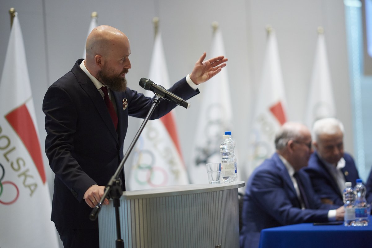 eSport_Polska's tweet photo. Jest nam niezwykle miło poinformować, że Polski Związek Esportu stał się oficjalnie członkiem Polskiego Komitetu Olimpijskiego!

To wielki krok, który jeszcze bardziej poszerzy nasze dotychczasowe działania.

Więcej informacji ▶ https://t.co/icToQjr1Hy https://t.co/8sidw6QnW2
