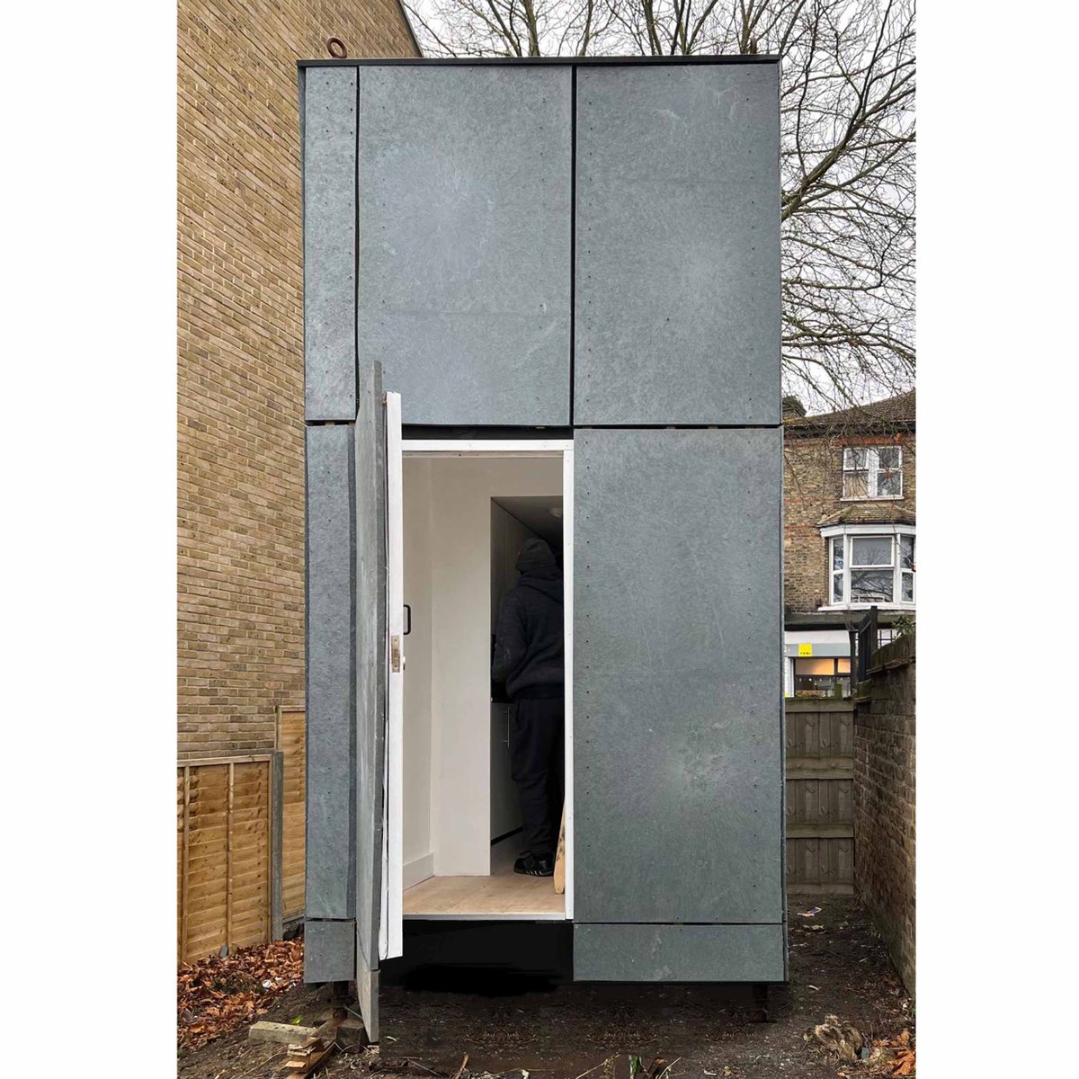 Sleeping Pod - Zean Macfarlane

#sketch #architecture #architecturedrawing
#microhouse #microhome #carryhome #architect #art #sketching #building #affordablearchitecture
#affordablehousing