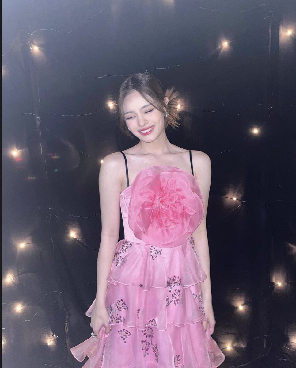 hourlyally_'s tweet photo. angel sent from sretsis 📞🎀

#ALLY #ALLYsONLY #allynitibhon https://t.co/7GlTHiQU4Z
