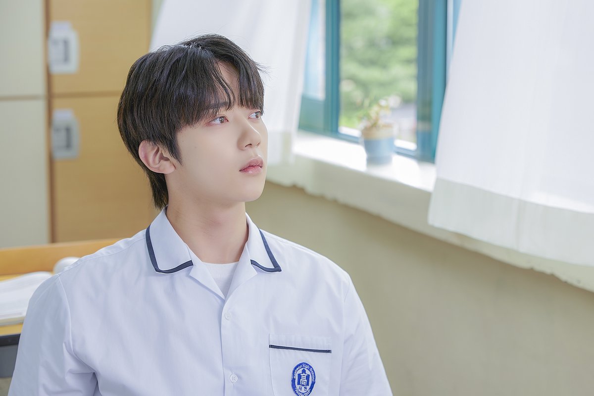 바람까지 도와주는 청량함🌬
<소년을 위로해줘!> #태현 비하인드 스틸 공개 

최종화가 공개되었습니다!🥳
지금 바로 왓챠, 웨이브, 티빙에서! 

#웹드라마 #소년을위로해줘 #AshouldertoCryOn