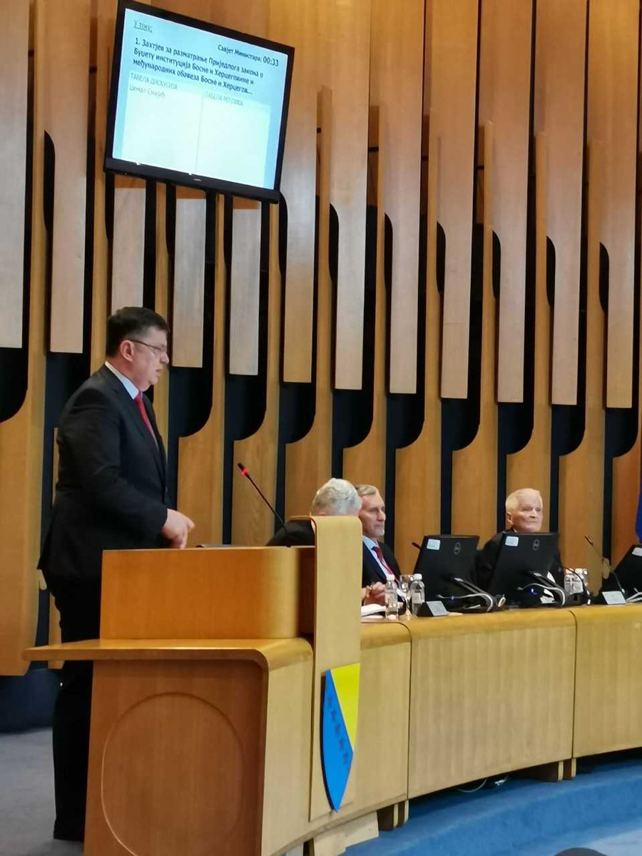 Министар финансија и трезора БиХ др Зоран Тегелтија изразио задоволјство што је у Дому народа ПС БиХ усвојен буџет за ову годину. Нагласио да овај буџет значајно побољшава материјални положај запослених. #Budget2023