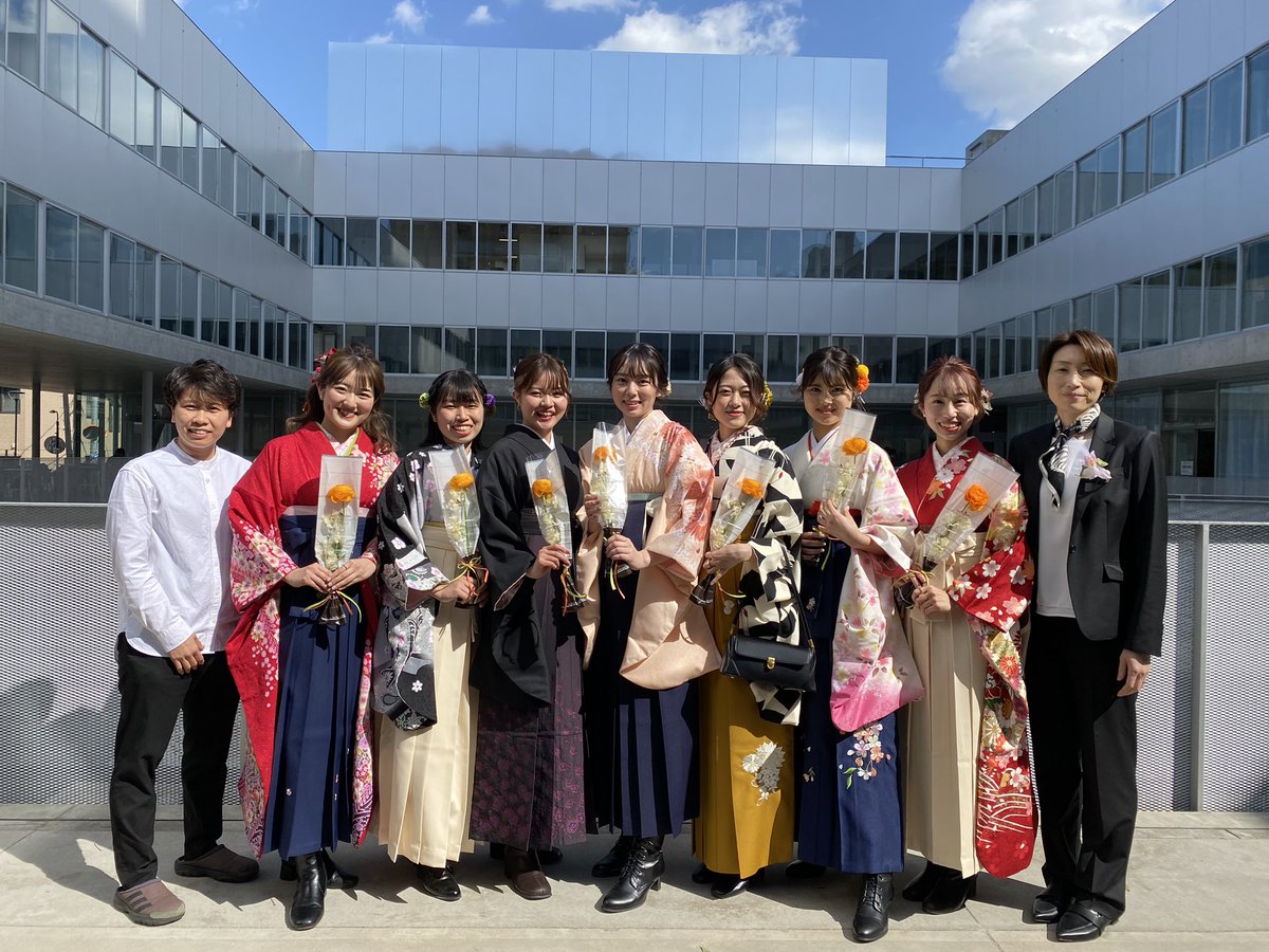 jwu__futsal's tweet photo. 3/20は4年生の先輩方の卒業式でした🌸

サークルを創設し、盛り上げてくださった先輩方には感謝してもしきれません！
こんなに楽しいサークルを作ってくださってありがとうございました🥲⚽️
また遊びに来てください！！！

#JWU #JWUフットサルサークル https://t.co/f6MkxCEGpU