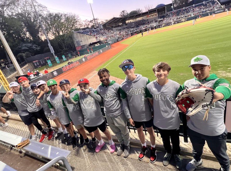 brianboozer's tweet photo. Great night watching the Eagles and our favorite Buford alum @nkledford1321 @Bwolvesbaseball @GSAthletics_BSB https://t.co/5jePcWvYlG