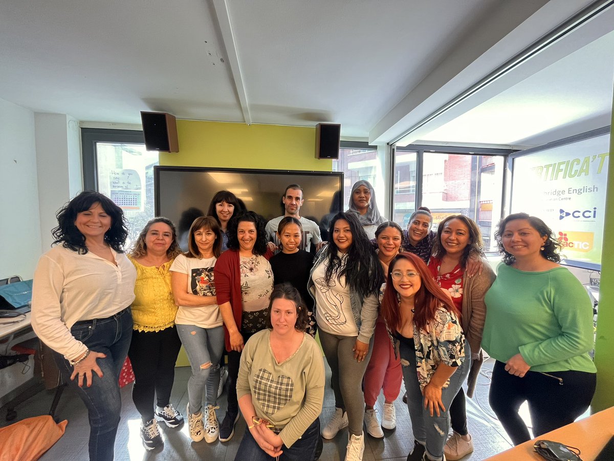 CentreTheCorner's tweet photo. Las fiestas de fin de curso en The Corner son LEGENDARIAS 🥳
Así de bien se lo pasan nuestros alumnos y profes! 🌸
#formacionsubvencionada #thecorner #santacoloma https://t.co/djXUf54itG