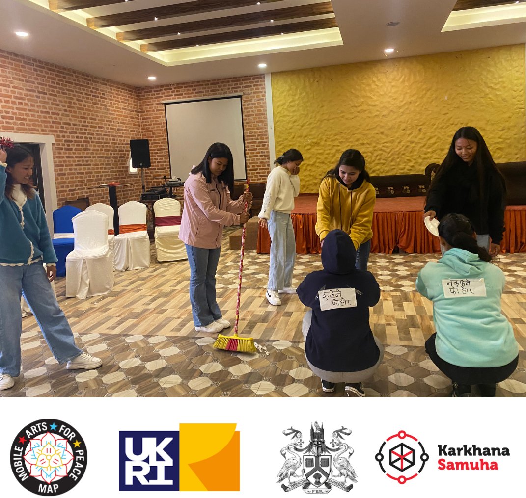 karkhana_samuha's tweet photo. #MAPNotes Peace is built on listening/feeling heard. Can art-based methods circumvent social conventions enabling intergenerational dialogue between youth and their much older leaders? Our research aims to find out. #youth #peacebuilding @ahrcpress @gcrf @Mobile__Arts https://t.co/UGQllMh0gB