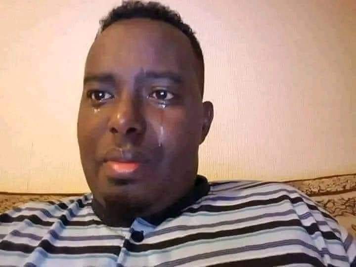 Alsalixi's tweet photo. I don't get the reason why he's crying for?
Anyways he deserves, what happened to him. For many years he was insulting @musebiihi, #sessionist & #SNM etc. https://t.co/l8C39UmARW