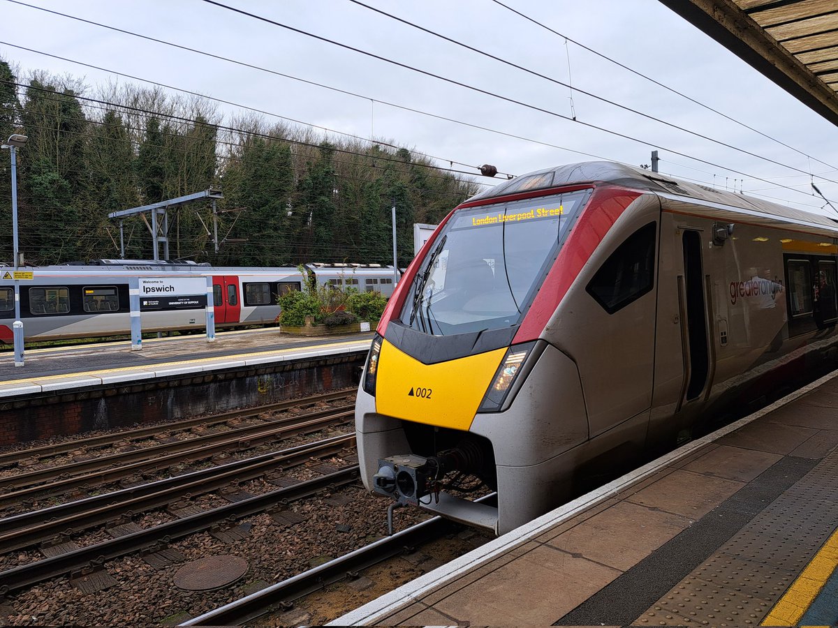 danthetrainman's tweet image. Some rail photos taken this week. Enjoy. #ukrailscene #class90 #class745 #class755