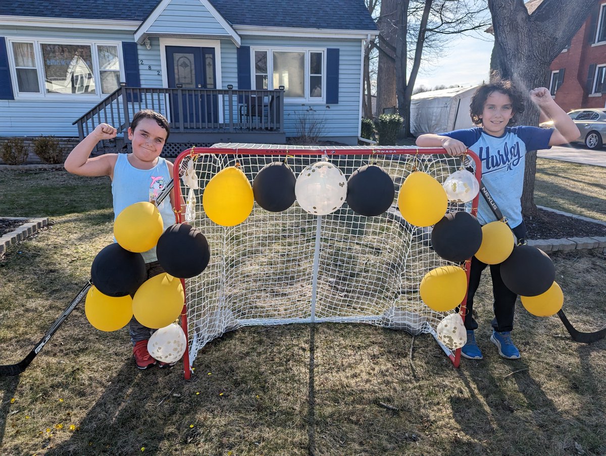 Hometownplay.ca tweet media