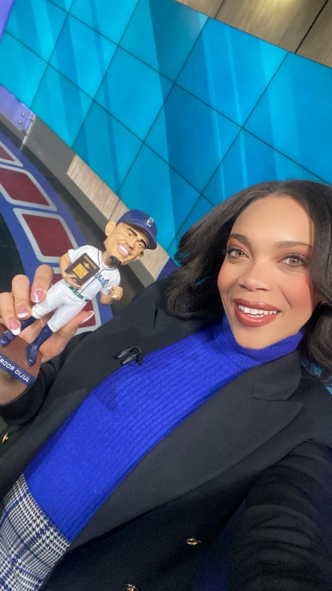 tyrahmajors's tweet image. Baseball is BACK and me and my @JRODshow44 bobblehead are ready! Thanks, @Mariners! 
Here's what you need to know if you're headed to opening day --&amp;gt;  
@komonews #KOMONews 
komonews.com/sports/mariner…